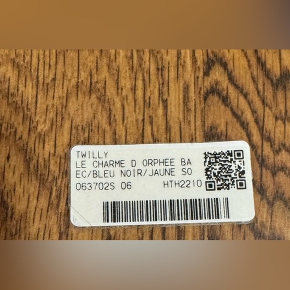 Hermes Sous Le Charme D'Orphee Twilly in Bleu Noir / Jeune Soufre / Rose - Picture 3 of 5